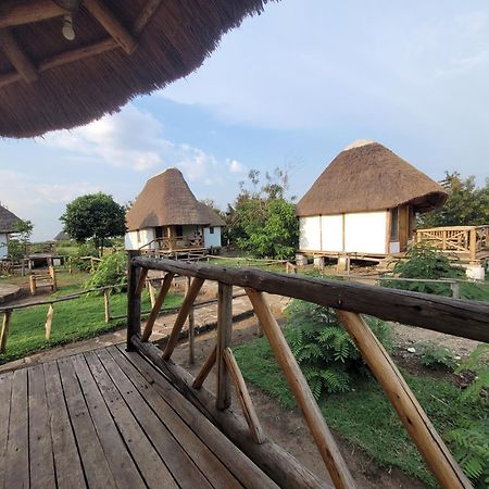 Songbird Safari Lodge & Campsite Katunguru Bagian luar foto